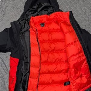 brand new Northface Mtn jacket size L